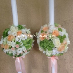 Lumanari nunta 1,2 m inaltime cu hortensie verde, lisantius alb, miniroze piersicuta, dendrobium alb si trandafiri LN031
